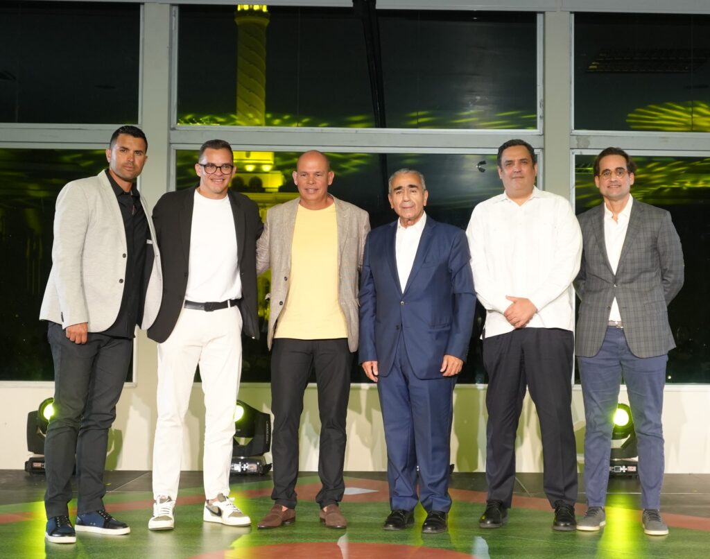 Luis Urueta, Gian Guzman, René Francisco, Víctor García, Danilo Ginebra y Gustavo García